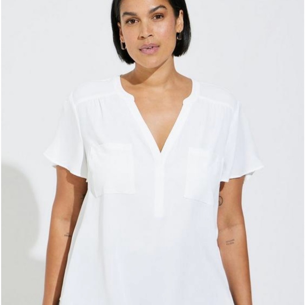 NWT Torrid size 3 off white top